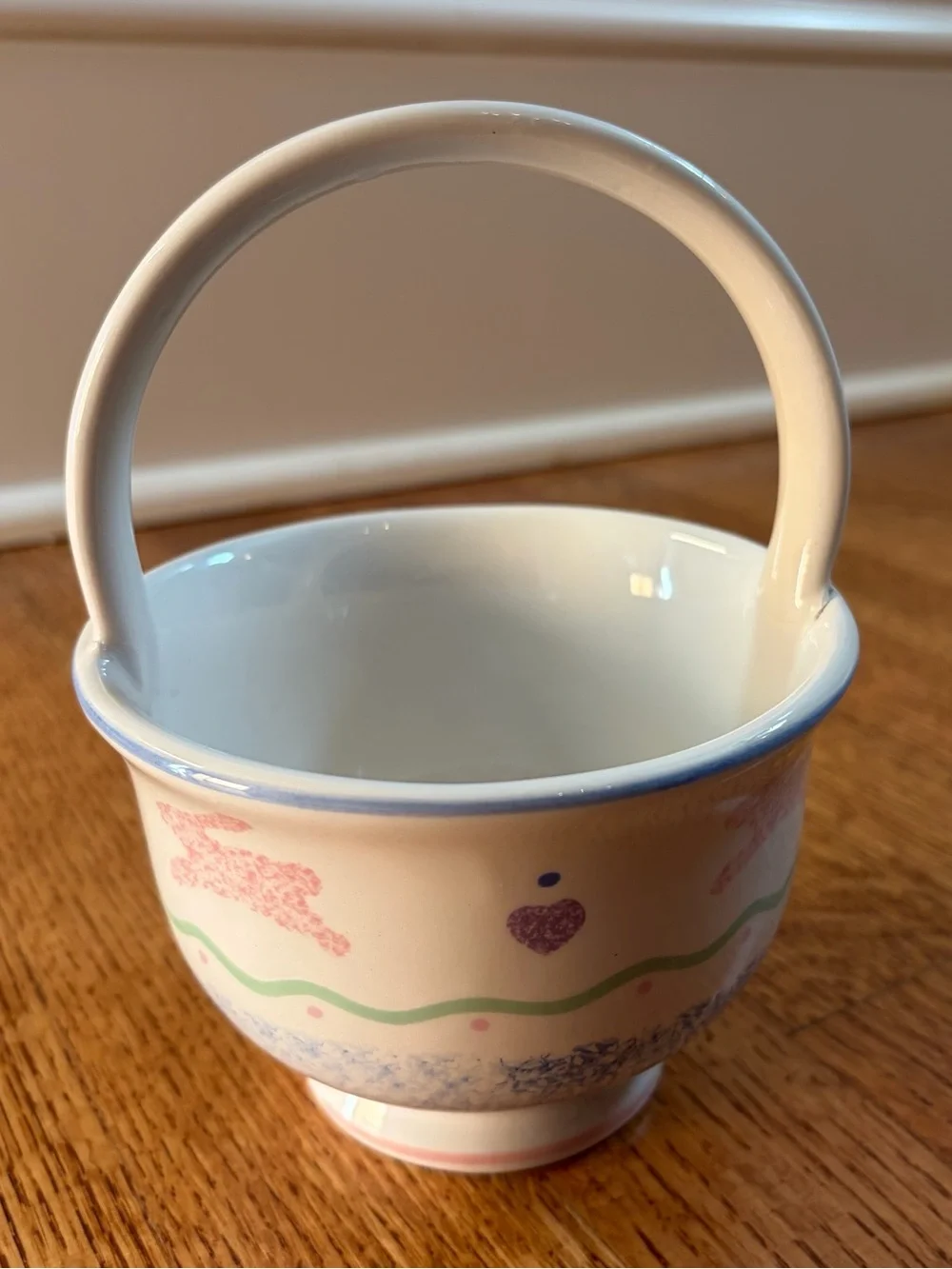Country Bunnies Ceramic Basket Portugal Hand-Painted Cottagecore Kitchen Easter